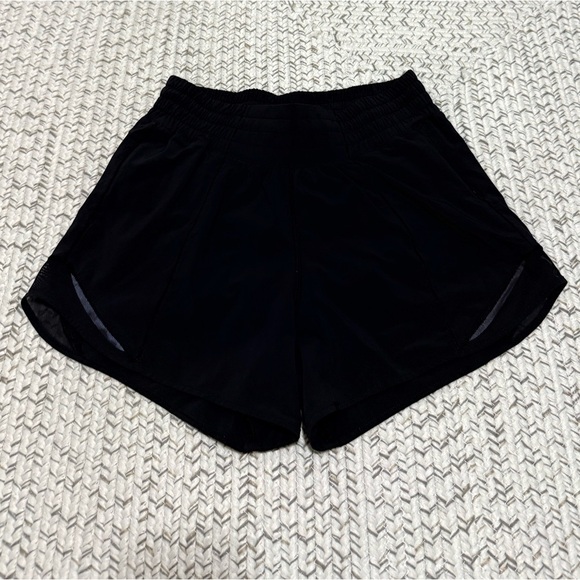 Lululemon Hotty Hot High-Rise Lined Short 4” - Picture 7 of 9